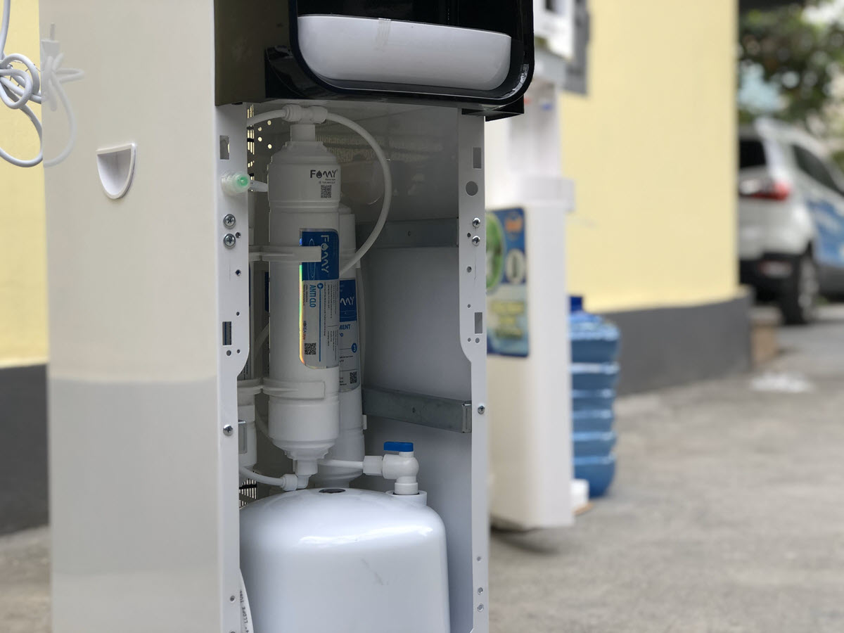 Máy lọc nước nóng lạnh FAMY KR300 (3 chế độ nước nóng-lạnh-nguội)