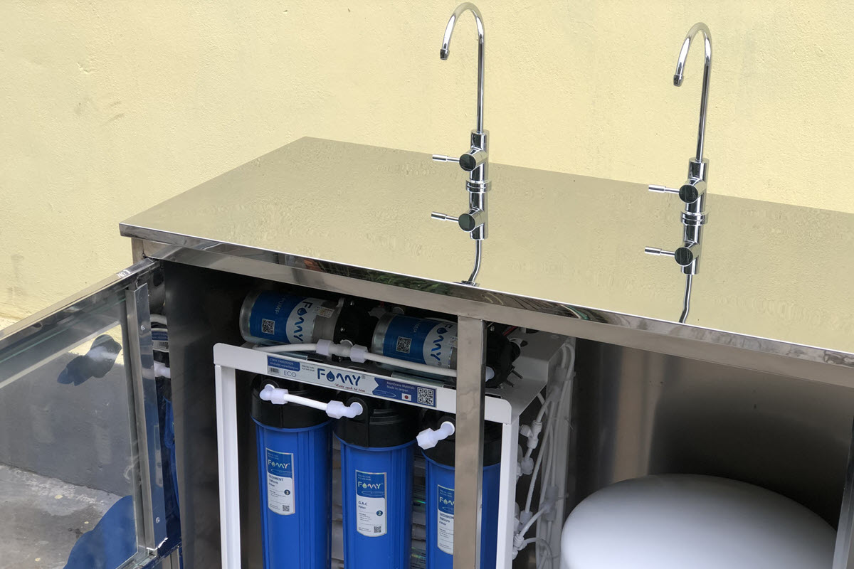 Máy lọc nước bán công nghiệp FAMY FA30, RO 30 lít/giờ tủ đôi 2 vòi (Vỏ cũ)