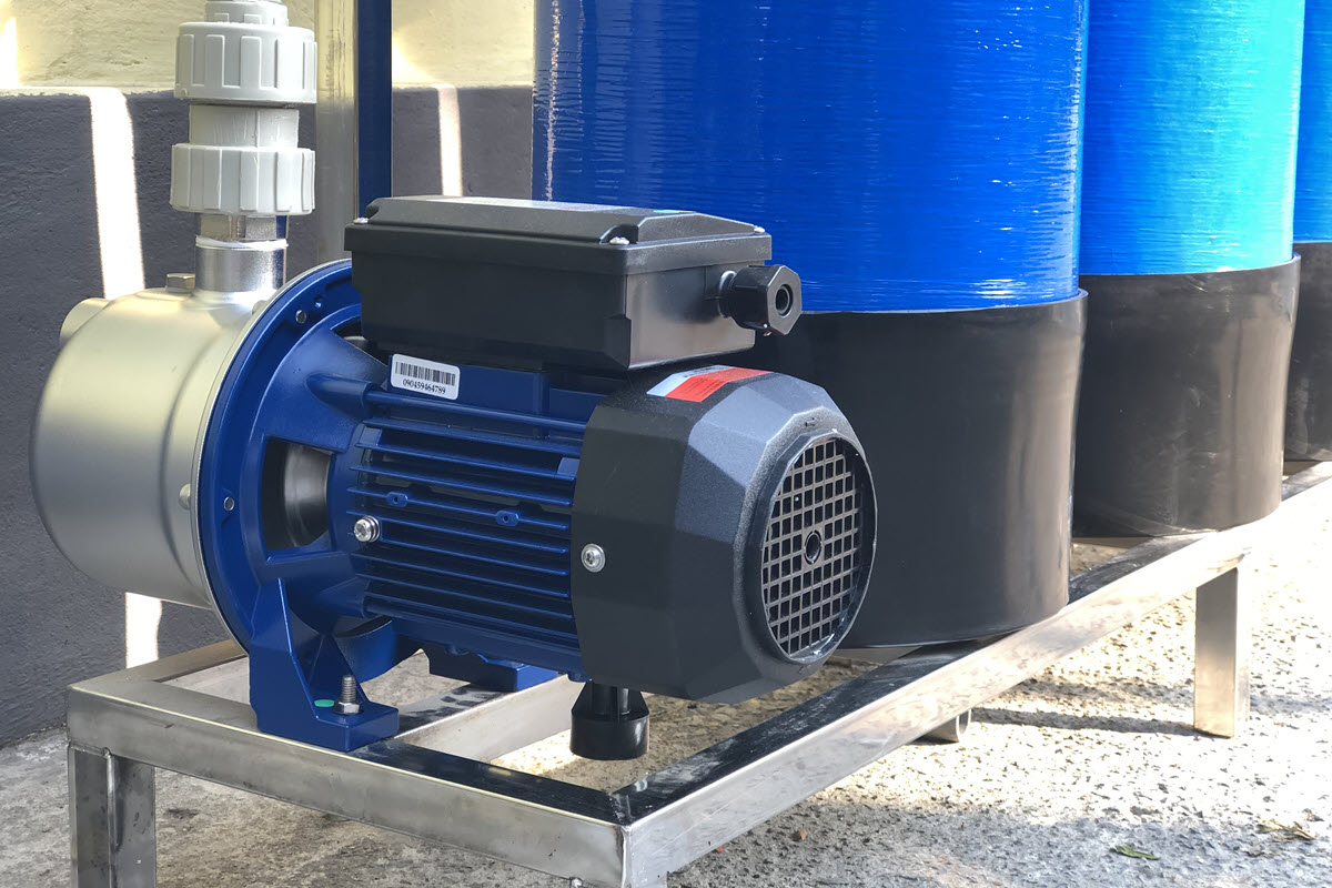 Máy lọc nước công nghiệp FAMY CN250, RO 250 lít/giờ