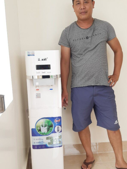 Cây nóng lạnh hút bình Famy FA-02