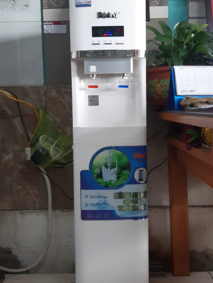 Cây nóng lạnh hút bình Famy FA-02