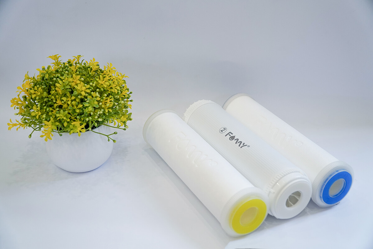 Lõi lọc nước số 4 FAMY PKF4A Cation hấp thụ cặn đá vôi