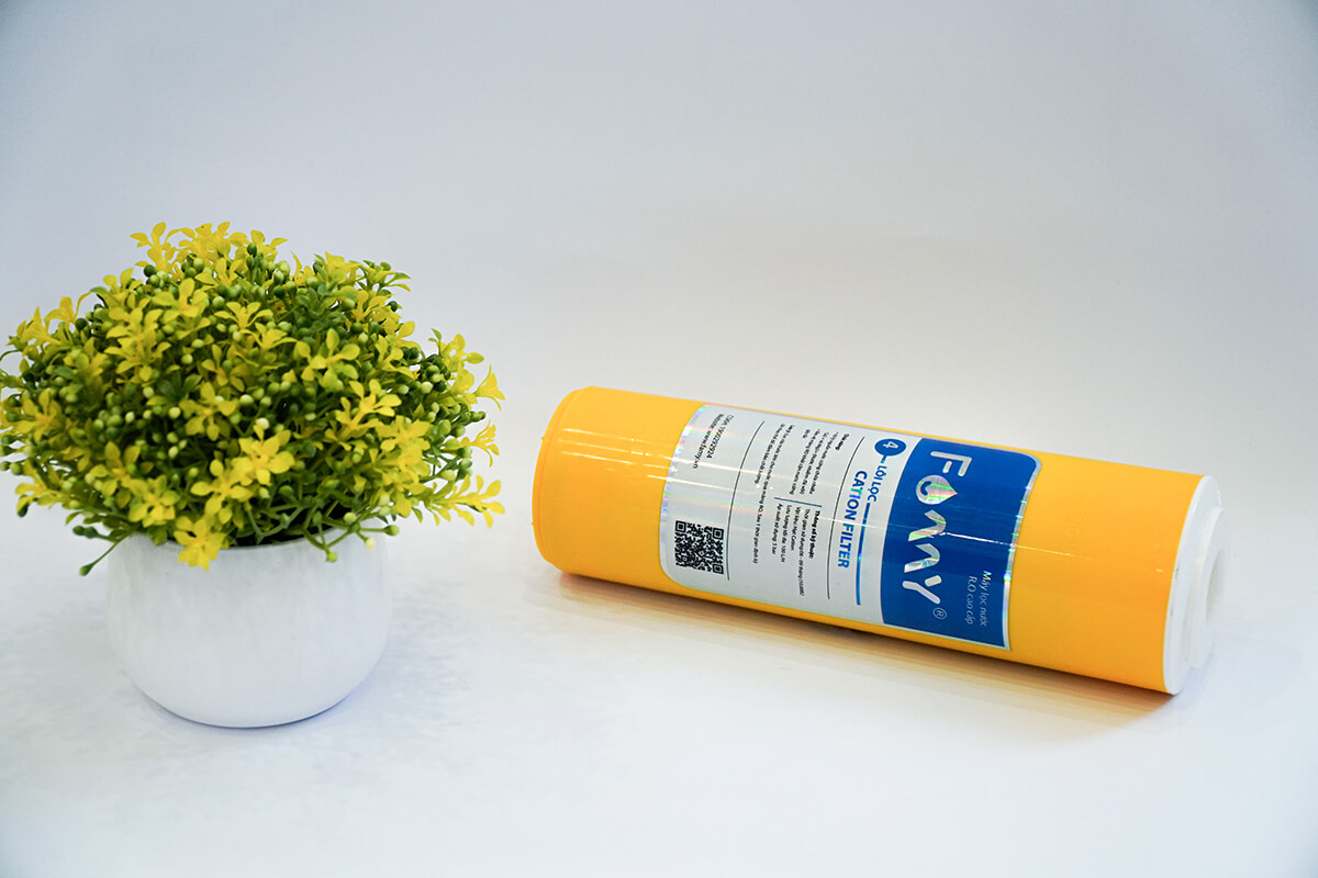 Lõi lọc nước số 4 FAMY PKF4A Cation hấp thụ cặn đá vôi
