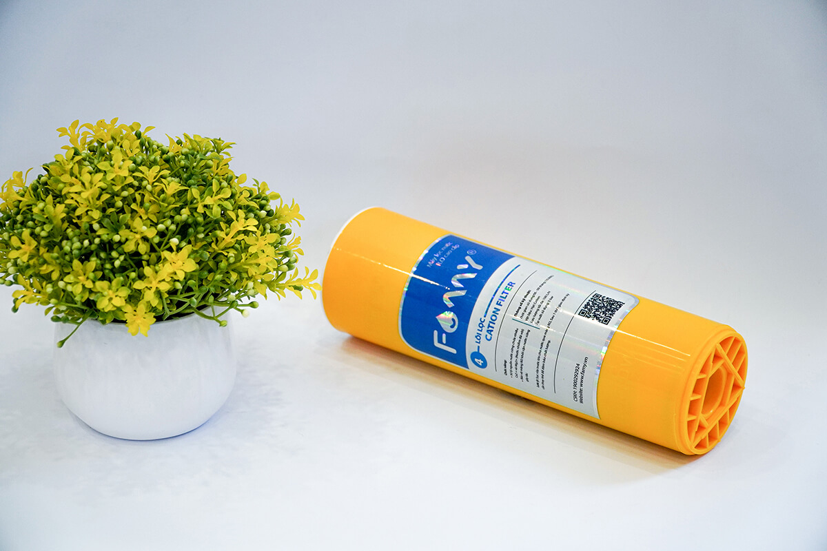 Lõi lọc nước số 4 FAMY PKF4A Cation hấp thụ cặn đá vôi