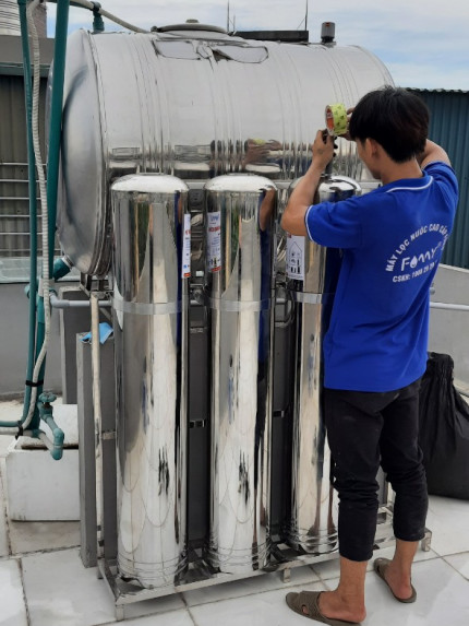 Hệ thống lọc tổng lọc đầu nguồn FAMY-LT03CI cột inox