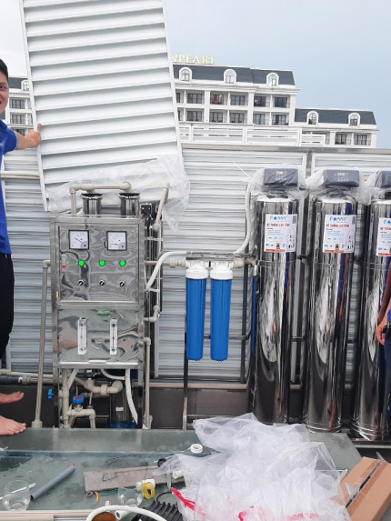 Hệ thống lọc tổng lọc đầu nguồn FAMY-LT033AI cột inox