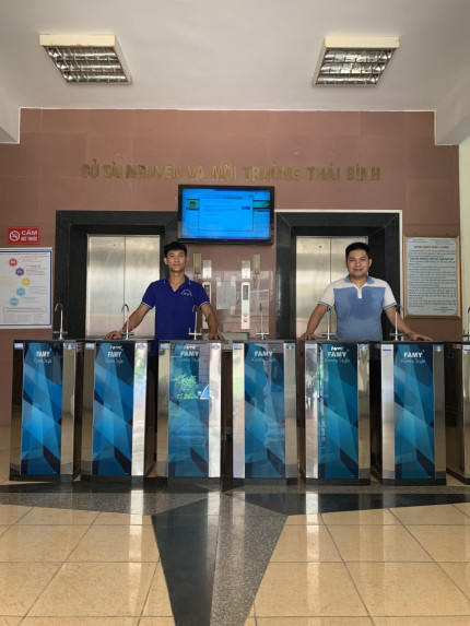 Máy lọc nước công nghệ Hàn Quốc Famy KR10IQ-HA 10 Cấp lọc