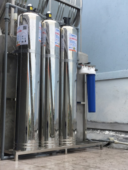 Hệ thống lọc tổng lọc đầu nguồn FAMY-LT03CI cột inox