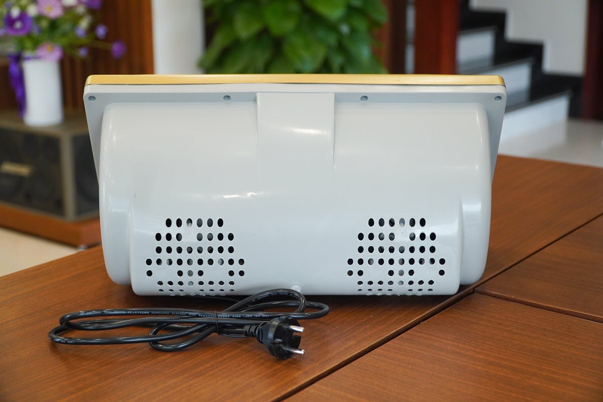 Đèn sưởi phòng tắm 2 bóng Famy FMS-02 siêu tiết kiệm điện