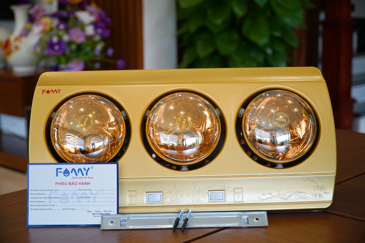 Đèn sưởi phòng tắm 3 bóng Famy FMS-03, nóng nhanh, tiết kiệm điện