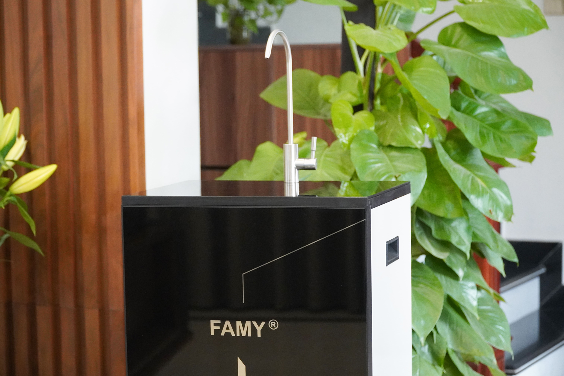 Máy lọc nước 10 cấp lọc FAMY AO68B