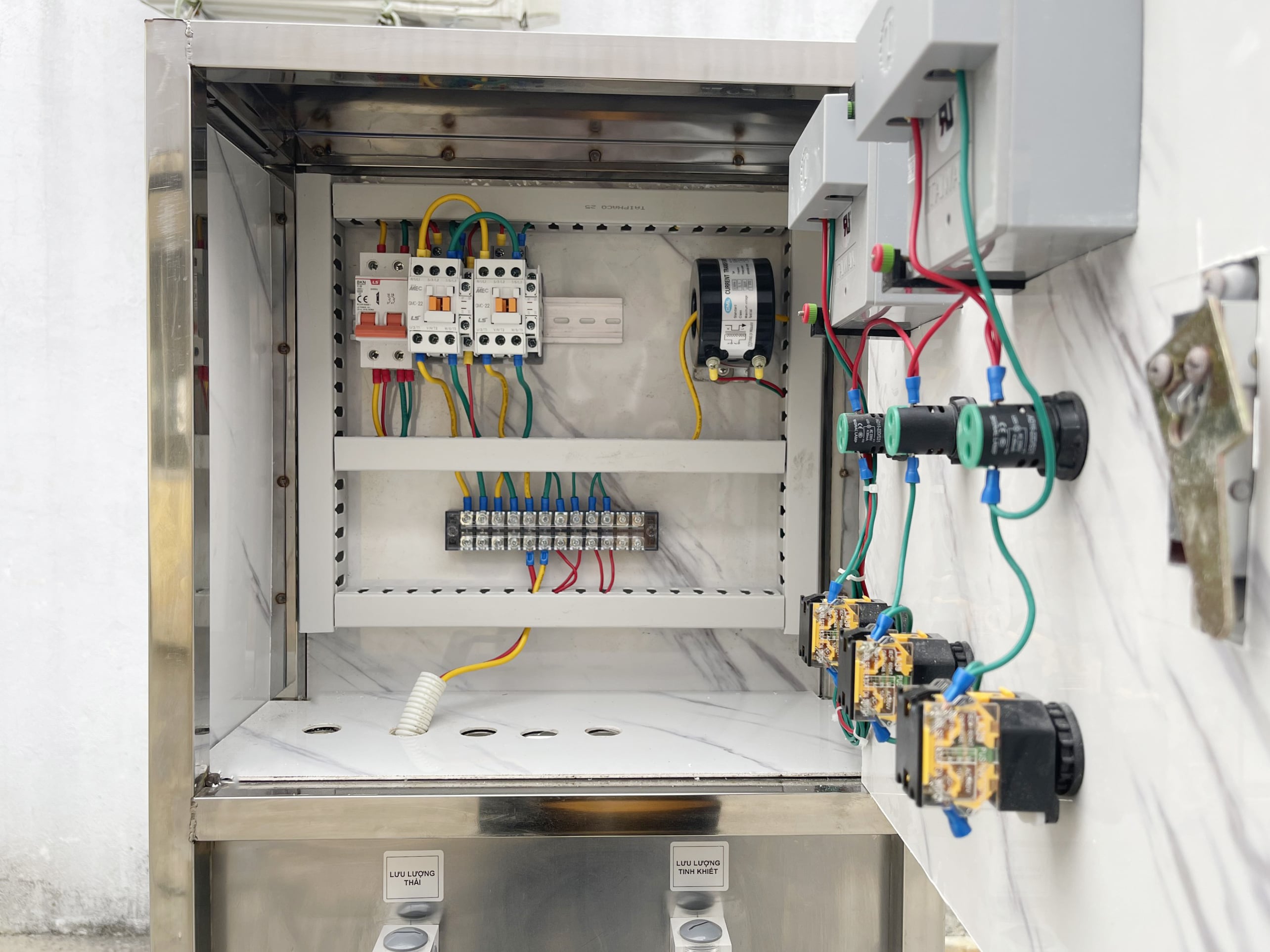 Modul đầu máy lọc nước công nghiệp FAMY CN500B, RO 500 lít/giờ