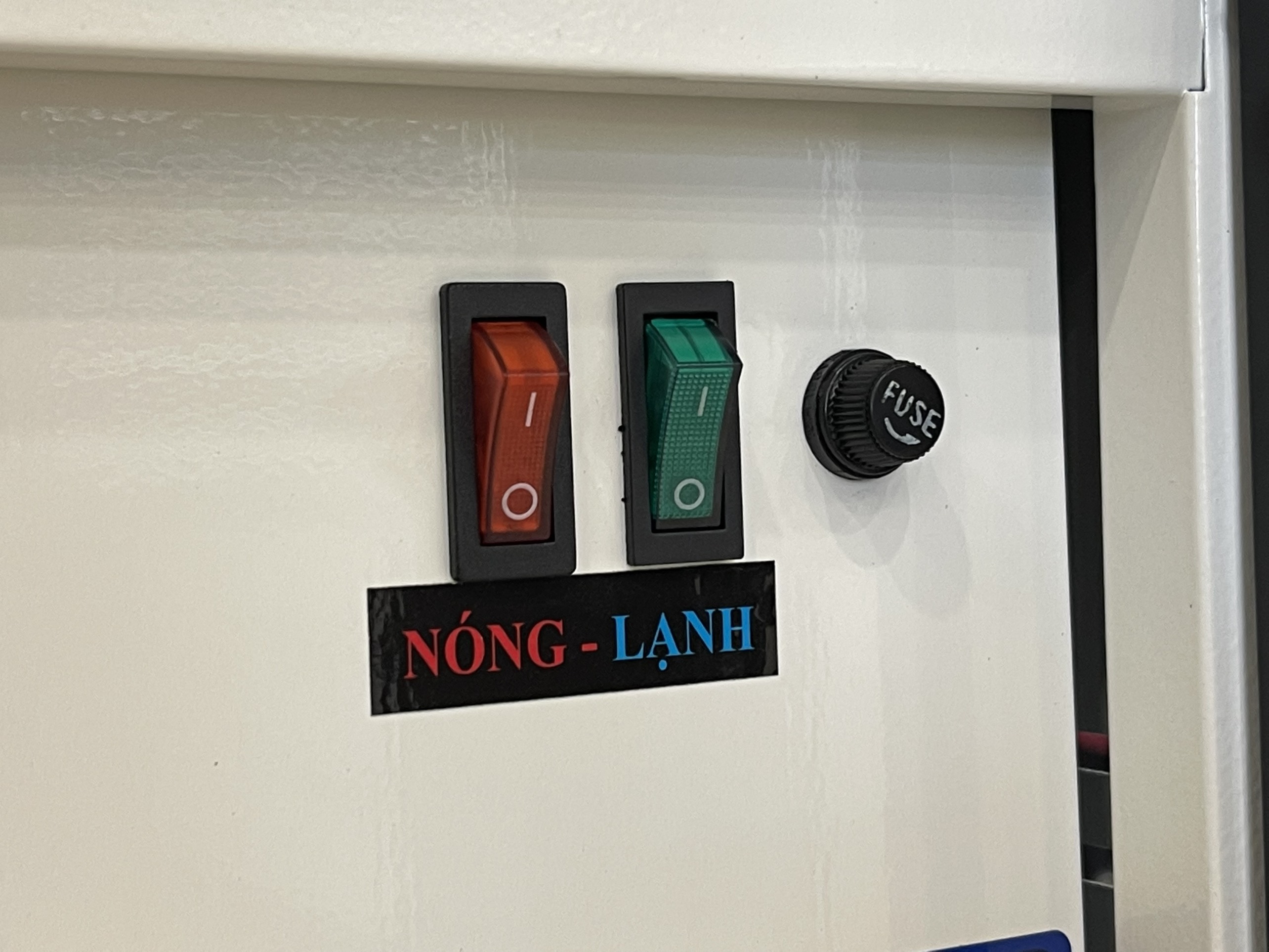 Máy lọc nước nóng lạnh FAMY ECO2.0-V3 (3 chế độ nước nóng-lạnh-nguội)