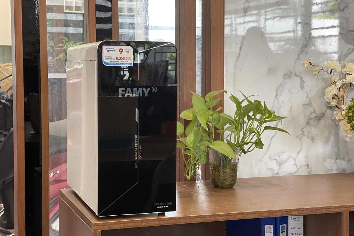 Máy lọc nước để gầm để bàn FAMY A15