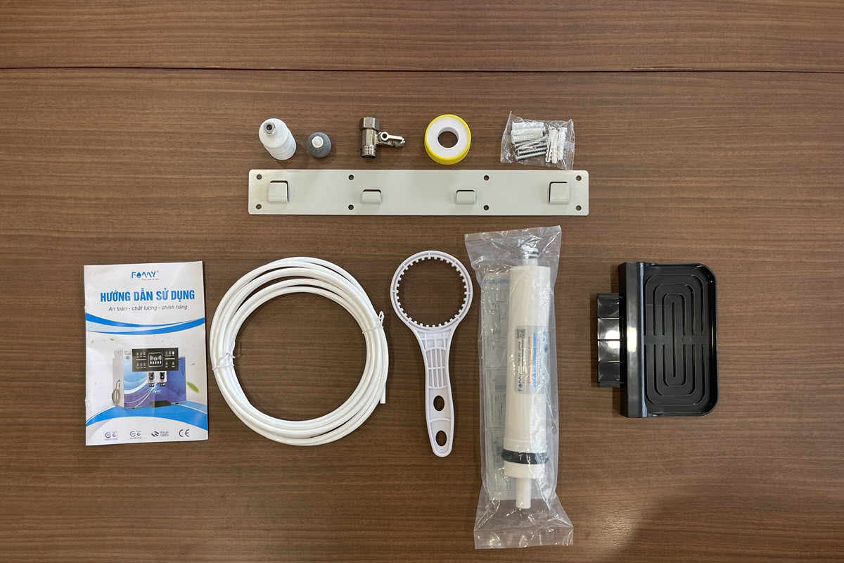 Máy lọc nước nóng nguội treo tường FAMY WI6AO (2 chế độ nóng-nguội)