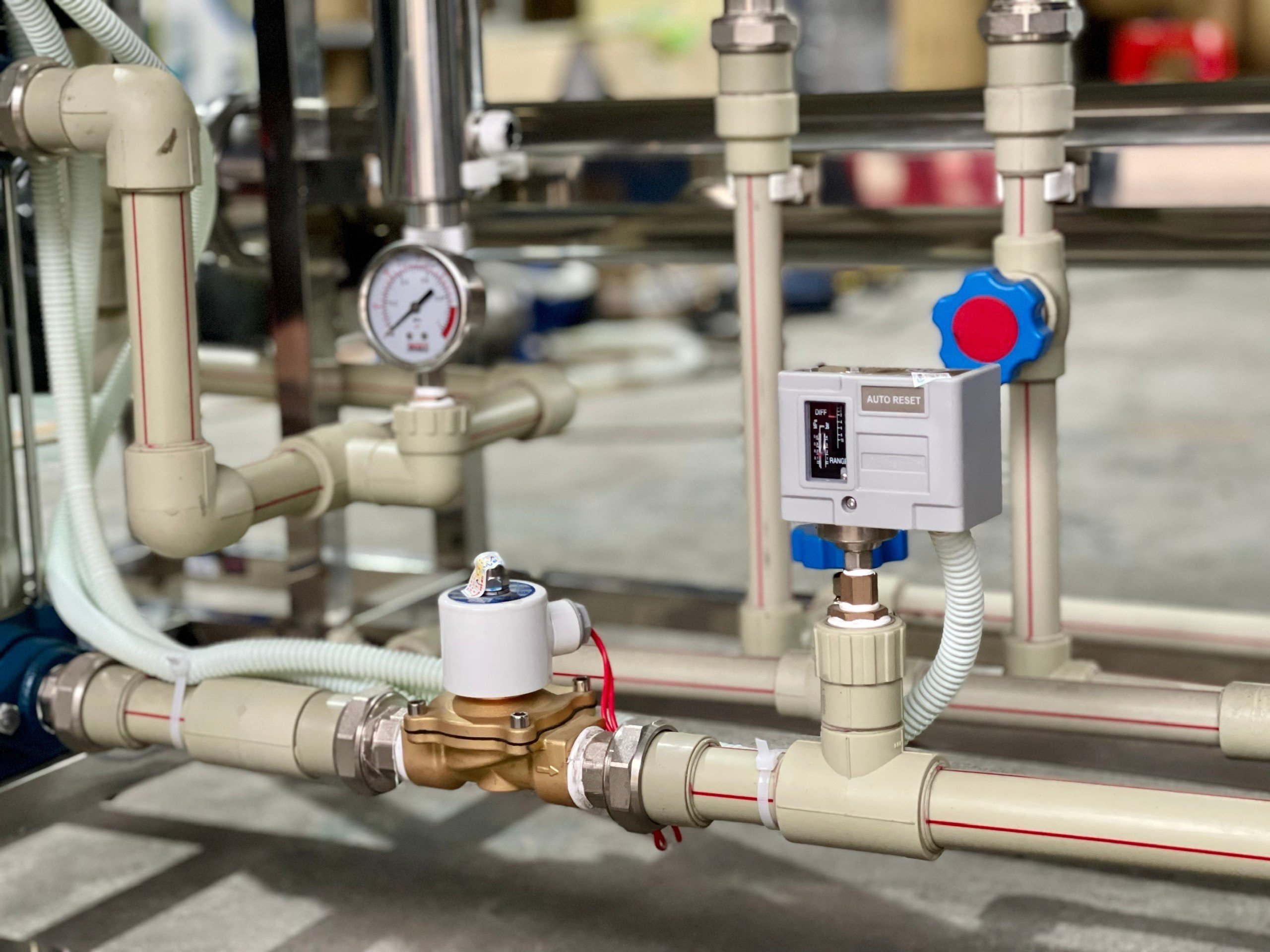 Máy lọc nước công nghiệp FAMY CN01K, RO 1.000 lít/giờ