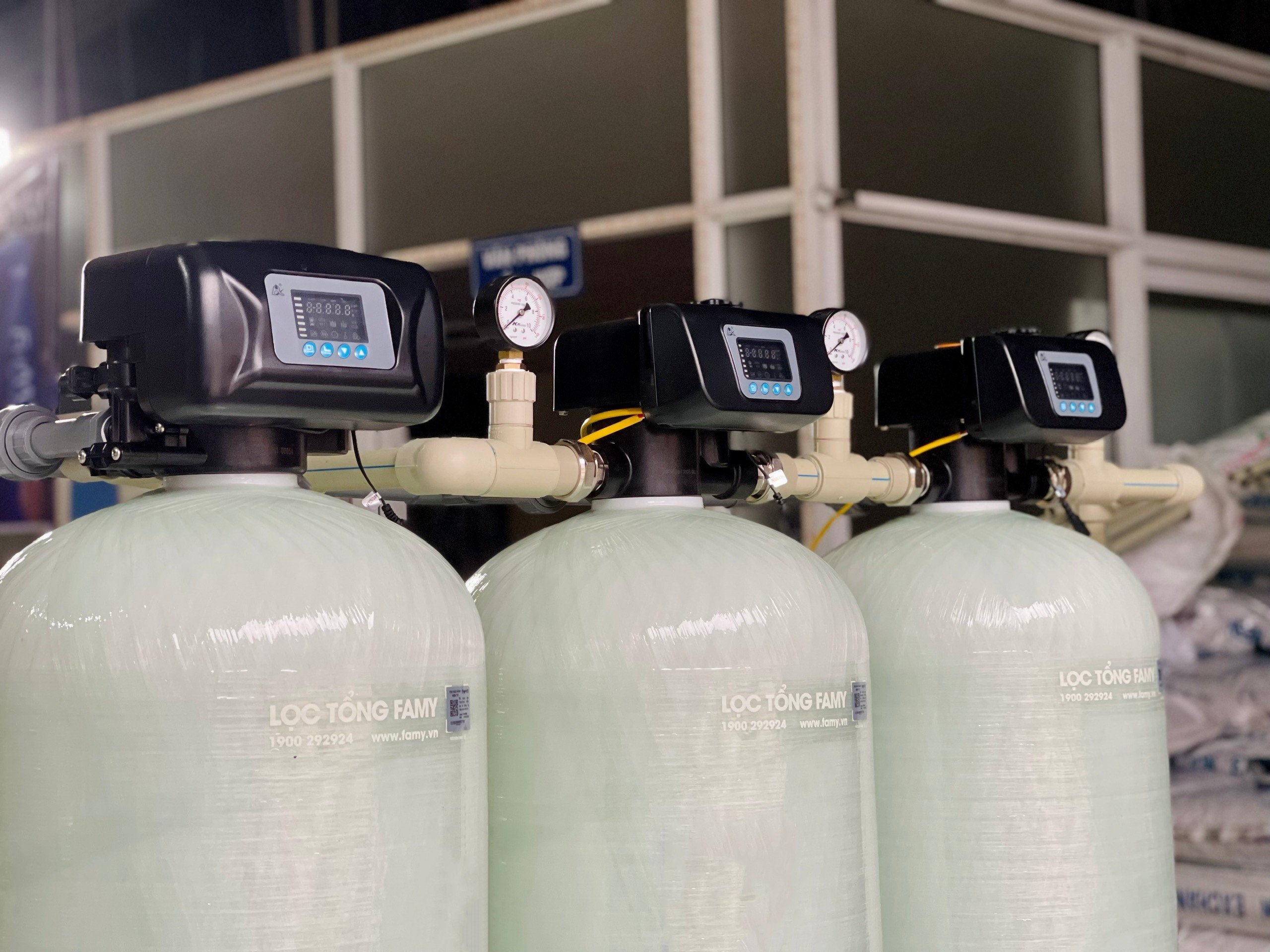 Máy lọc nước công nghiệp FAMY CN01K, RO 1.000 lít/giờ