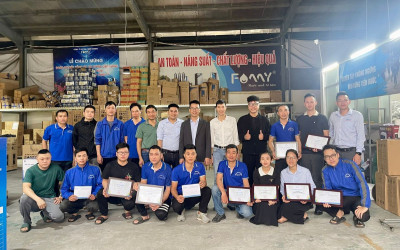 Trao thưởng các cá nhân, bộ phận hoạt động tích cực và có hiệu quả trong quý I năm 2024