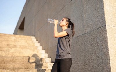 Góc giải đáp: Tại sao nước quan trọng đối với vận động viên?