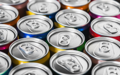 Uống nước tăng lực có tốt không? Bật mí những điều bạn cần biết