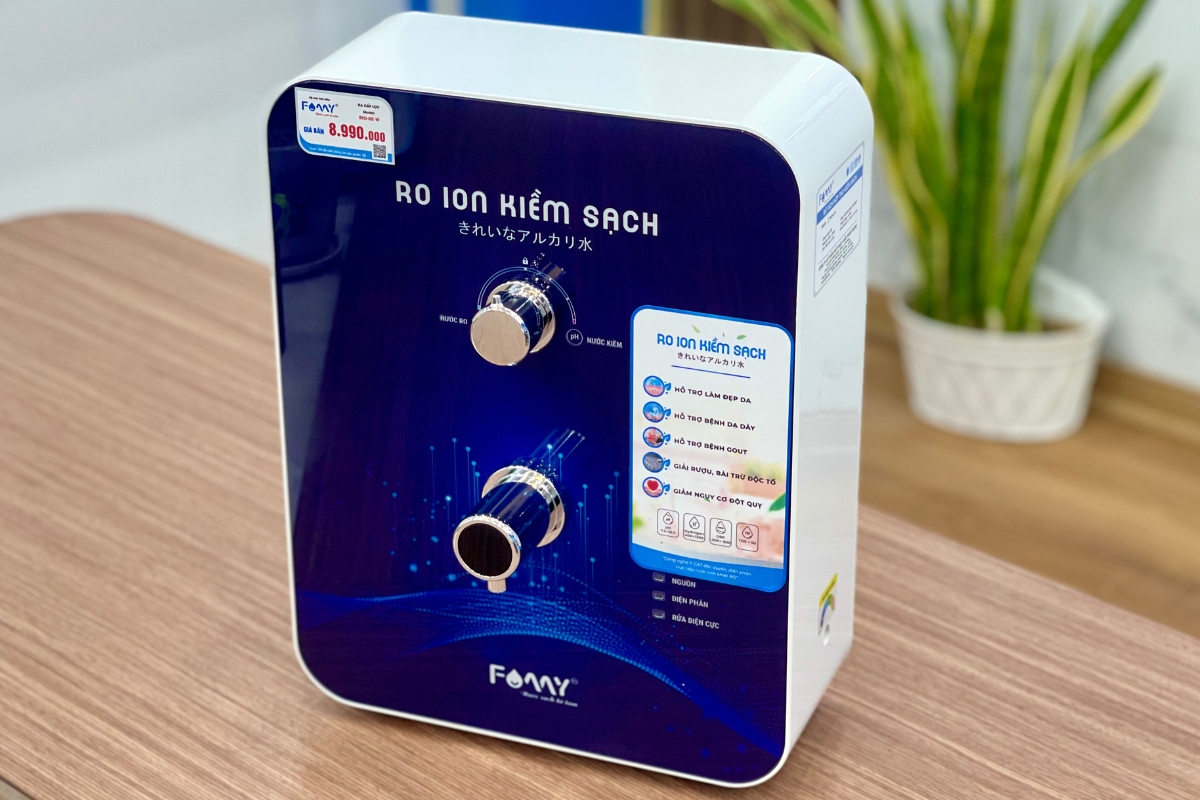 Bộ tích hợp tạo kiềm treo tường, để bàn RIO-05 W (Sử dụng công nghệ điện phân kép trực tiếp từ nước RO)