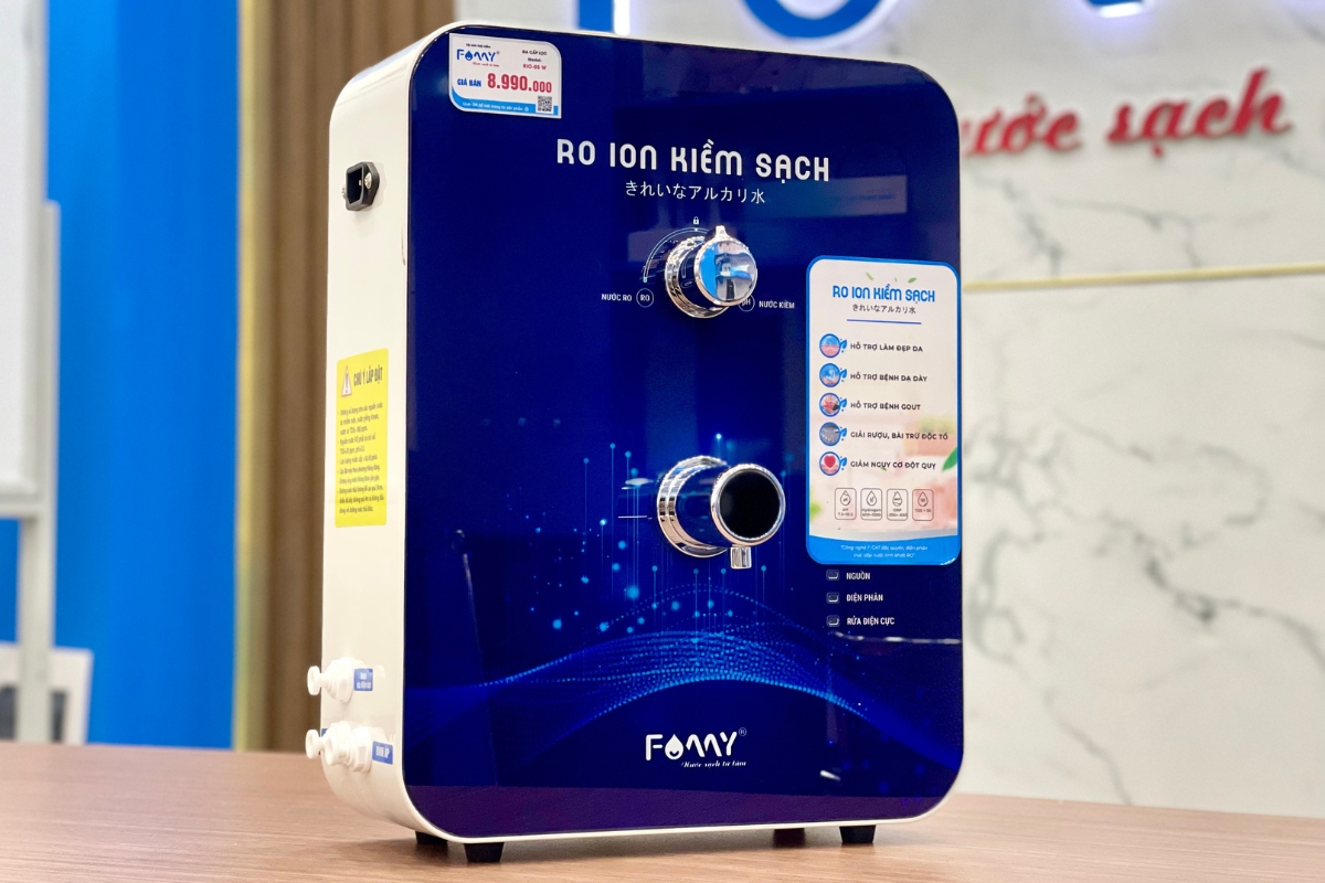 Bộ tích hợp tạo kiềm treo tường, để bàn RIO-05 W (Sử dụng công nghệ điện phân kép trực tiếp từ nước RO)