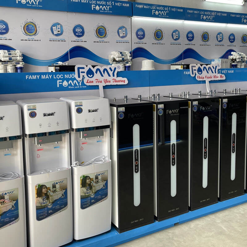 Giá kệ trưng bày sản phẩm Famy