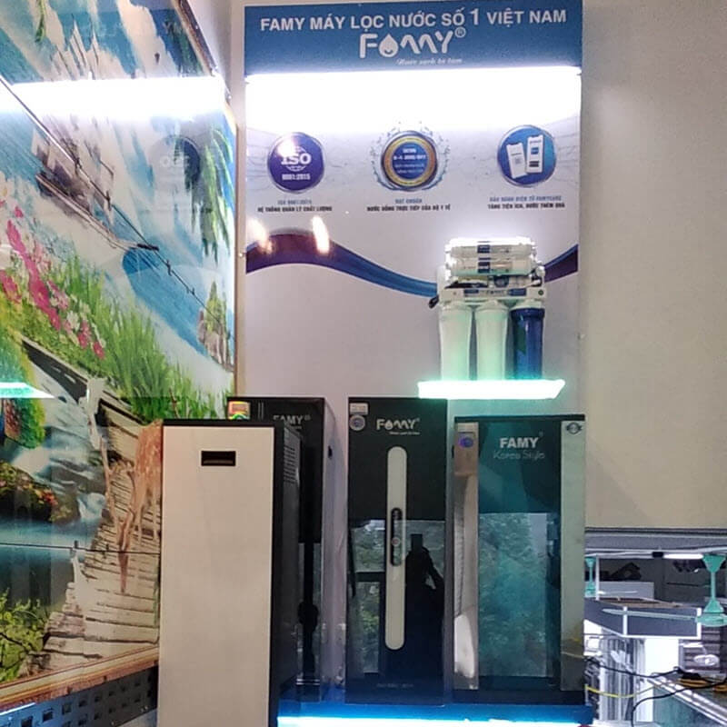 Giá kệ trưng bày sản phẩm Famy