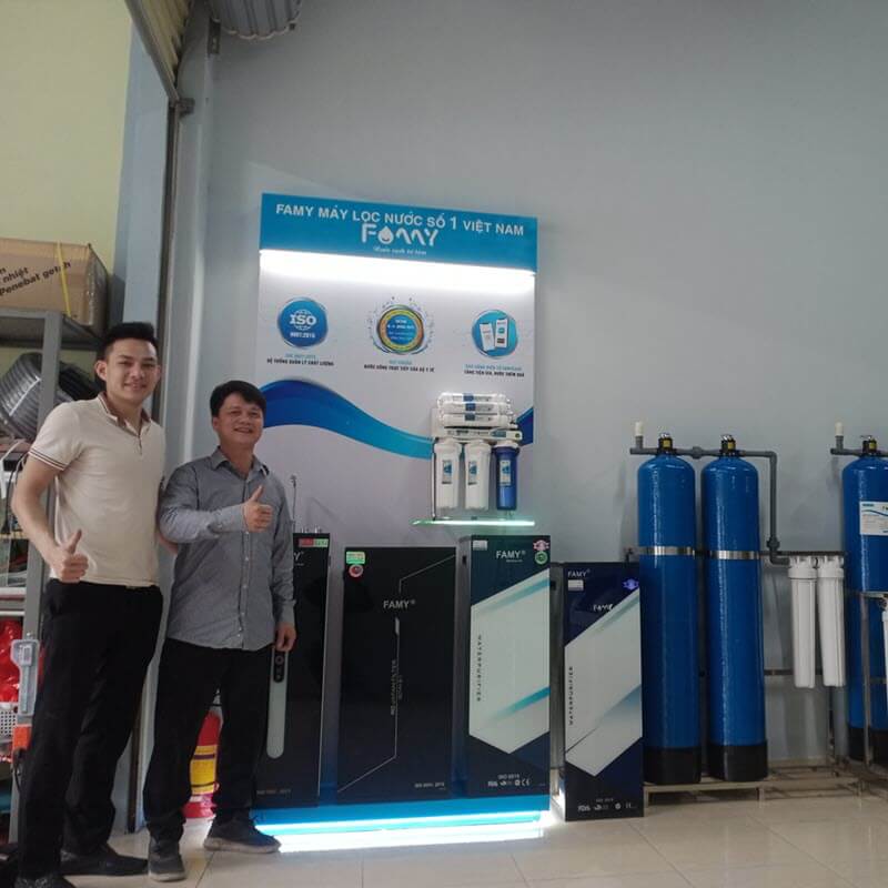 Giá kệ trưng bày sản phẩm Famy