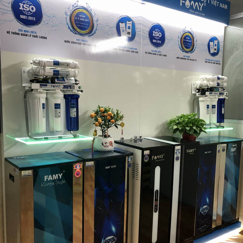 Giá kệ trưng bày sản phẩm Famy