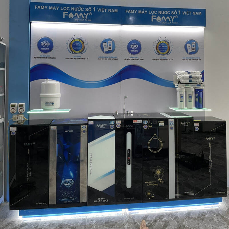 Giá kệ trưng bày sản phẩm Famy